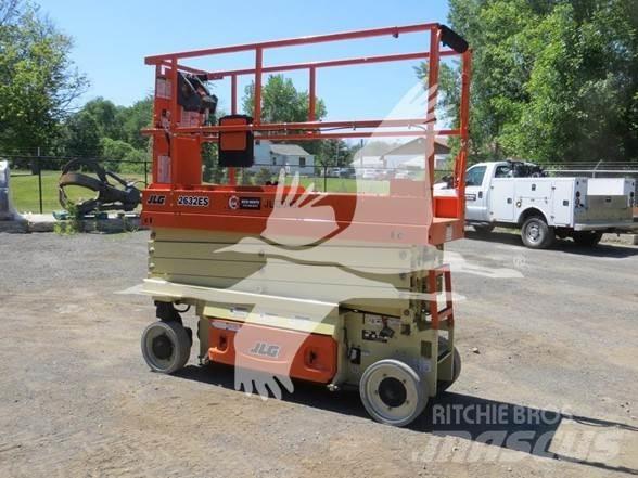 JLG 2632ES Makasli platformlar