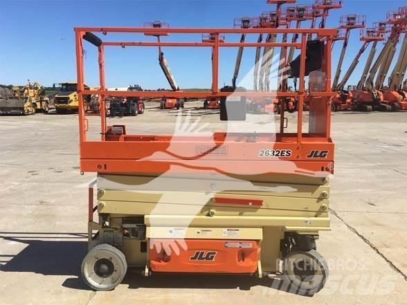 JLG 2632ES Makasli platformlar