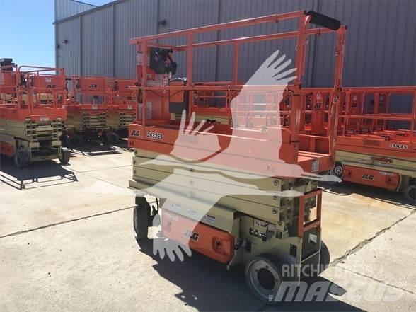 JLG 2632ES Makasli platformlar