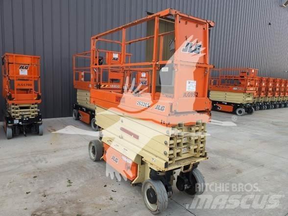 JLG 2632ES Makasli platformlar