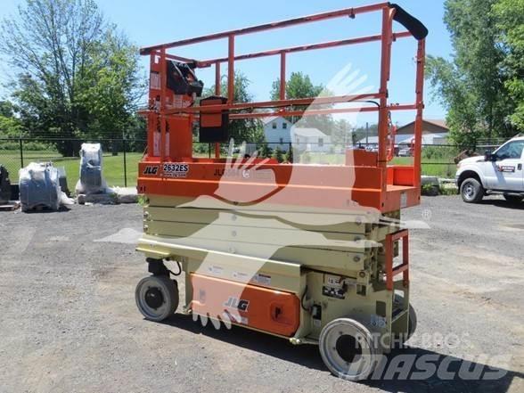 JLG 2632ES Makasli platformlar