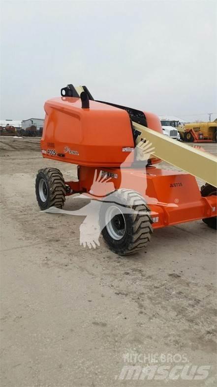 JLG 400S Teleskopik personel platformları