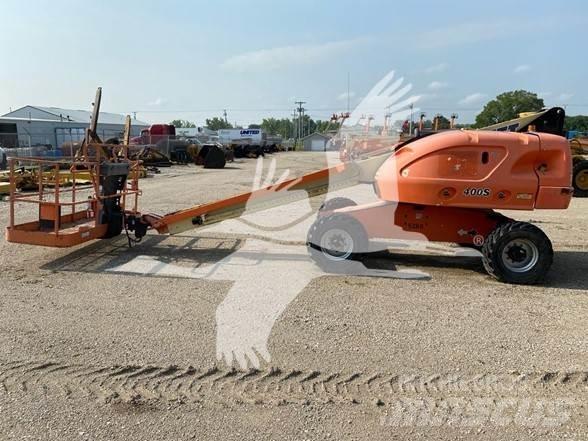 JLG 400S Teleskopik personel platformları