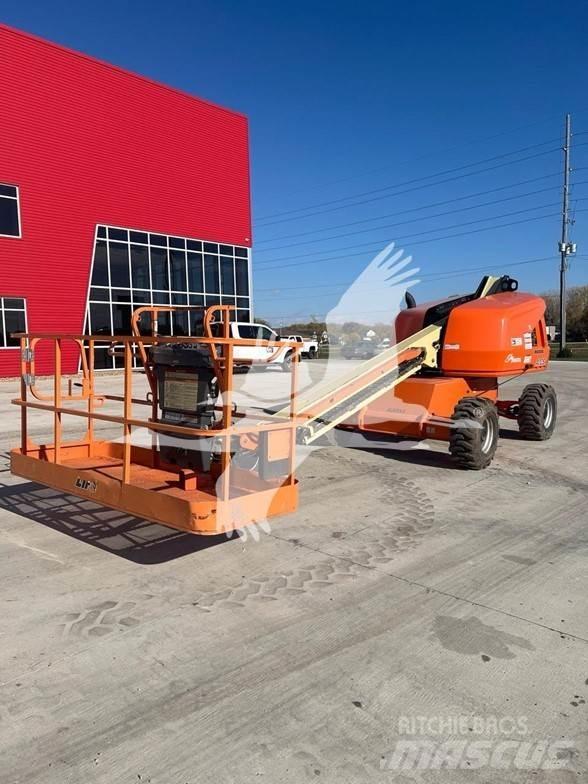 JLG 400S Teleskopik personel platformları