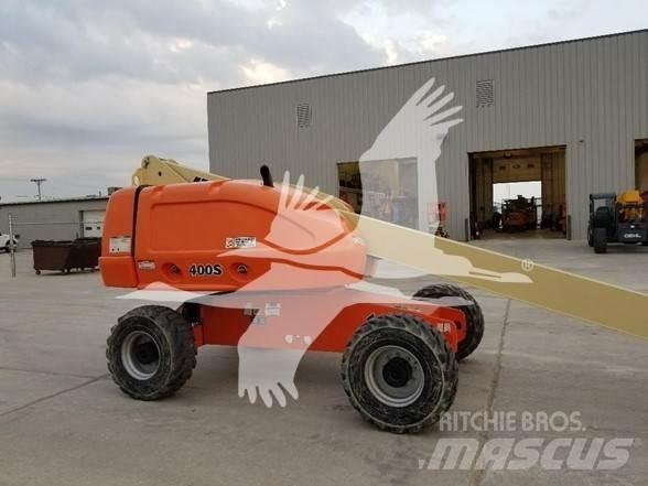 JLG 400S Teleskopik personel platformları