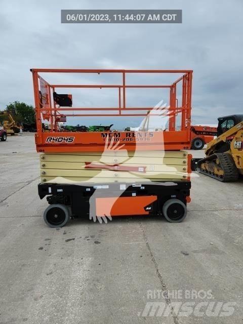 JLG 4045R Makasli platformlar