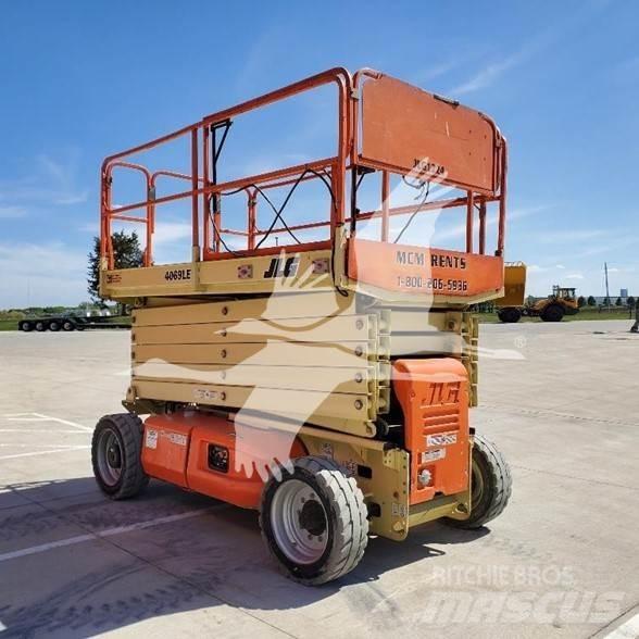 JLG 4069LE Makasli platformlar