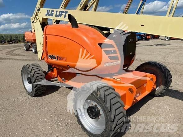JLG 600AJ Körüklü personel platformları