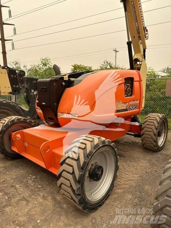 JLG 600AJ Körüklü personel platformları