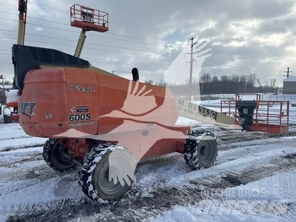 JLG 600S Teleskopik personel platformları