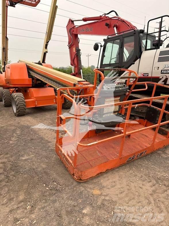 JLG 600S Teleskopik personel platformları