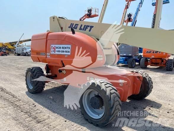 JLG 800S Teleskopik personel platformları