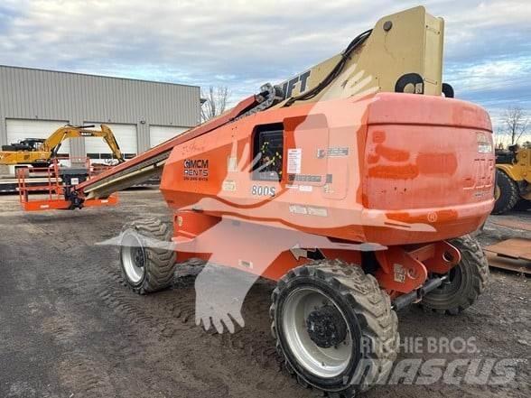 JLG 800S Teleskopik personel platformları