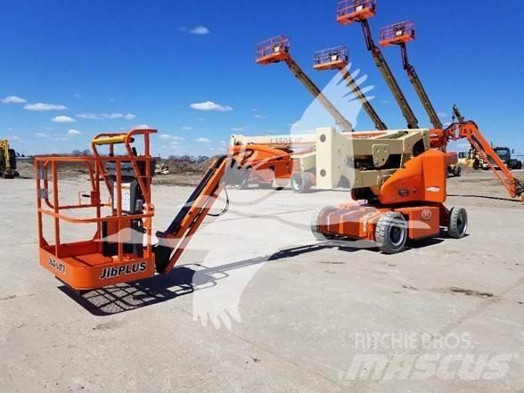 JLG E400AJPN Körüklü personel platformları