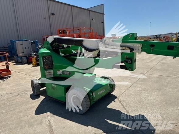 JLG E400AJPN Körüklü personel platformları