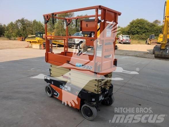JLG ES1932 Makasli platformlar