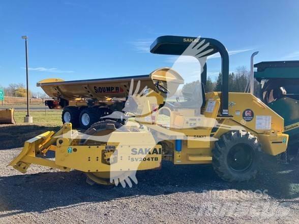 Sakai SV204TB Tek tamburlu silindirler