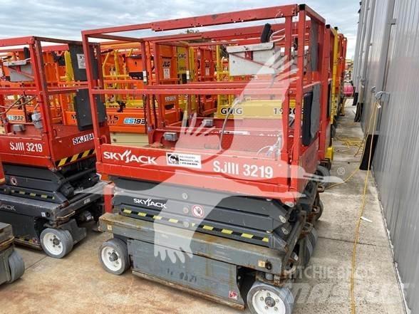 SkyJack SJ3219 Makasli platformlar