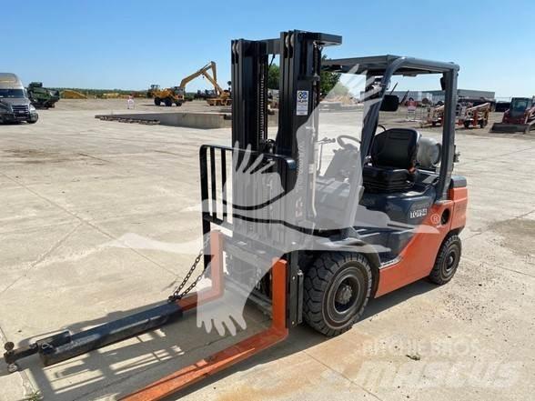 Toyota 8FGU25 Dizel forkliftler