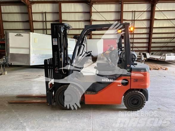 Toyota 8FGU25 Dizel forkliftler