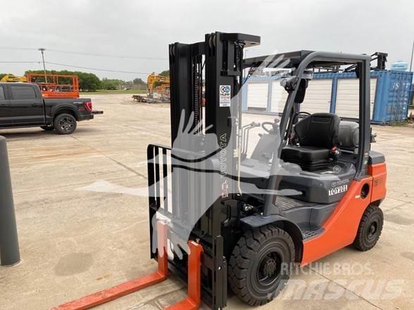 Toyota 8FGU25 Dizel forkliftler