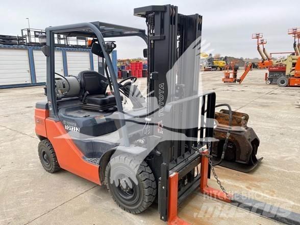Toyota 8FGU25 Dizel forkliftler