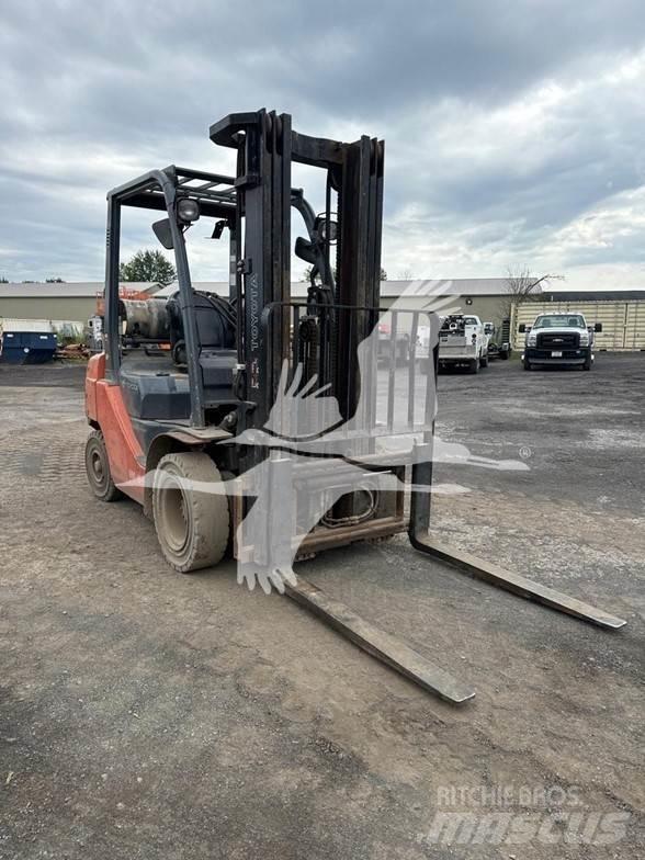 Toyota 8FGU25 Dizel forkliftler