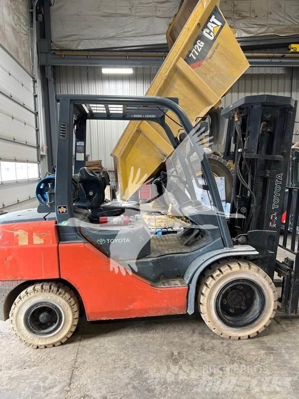 Toyota 8FGU30 Dizel forkliftler