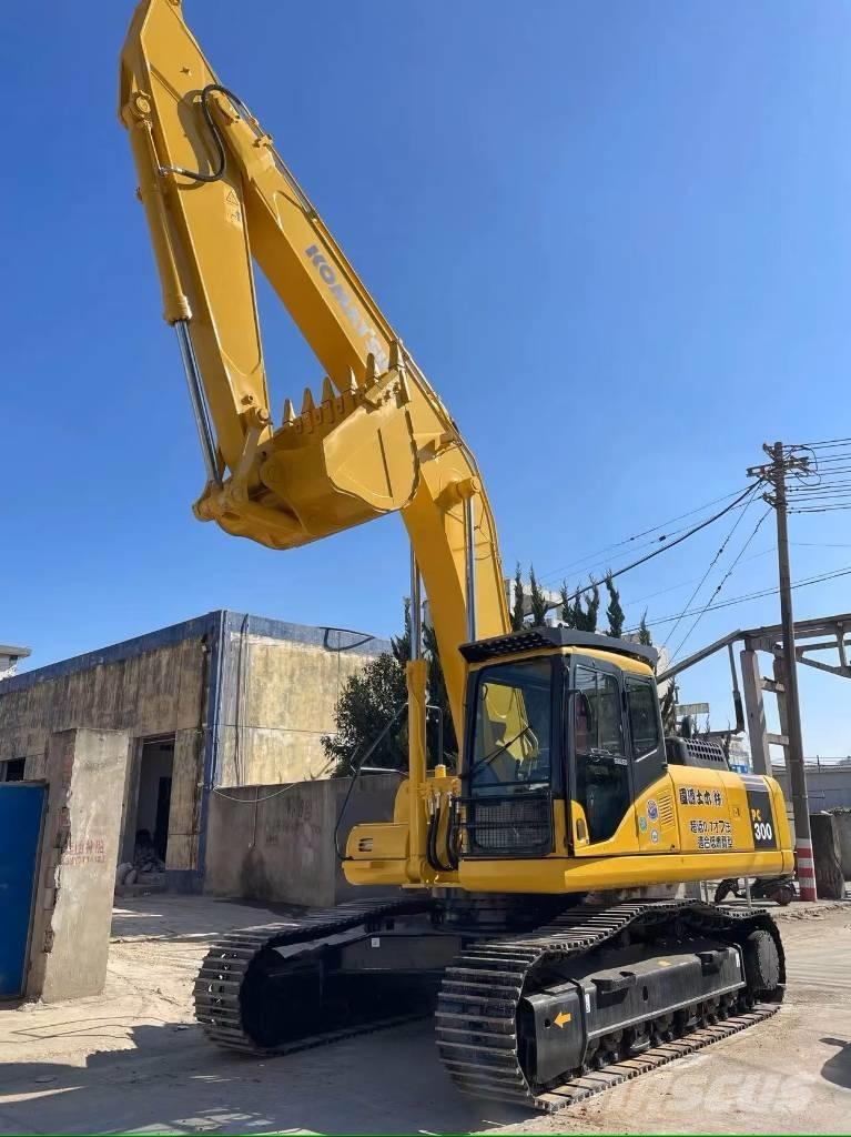 Komatsu PC300-7 Paletli ekskavatörler