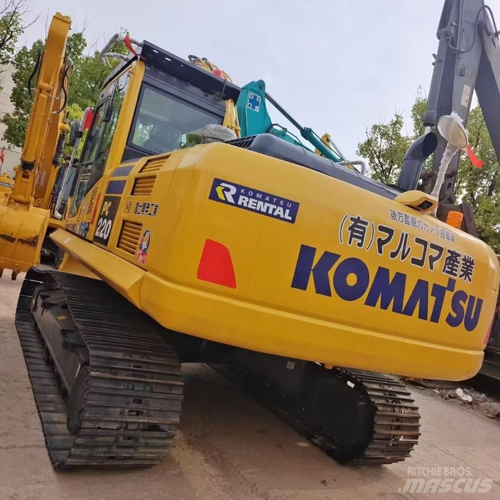 Komatsu PC 220 Paletli ekskavatörler