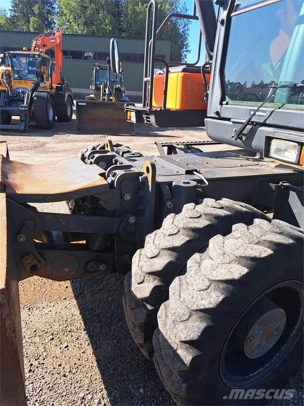 Doosan DX170W-5 Lastik tekerli ekskavatörler