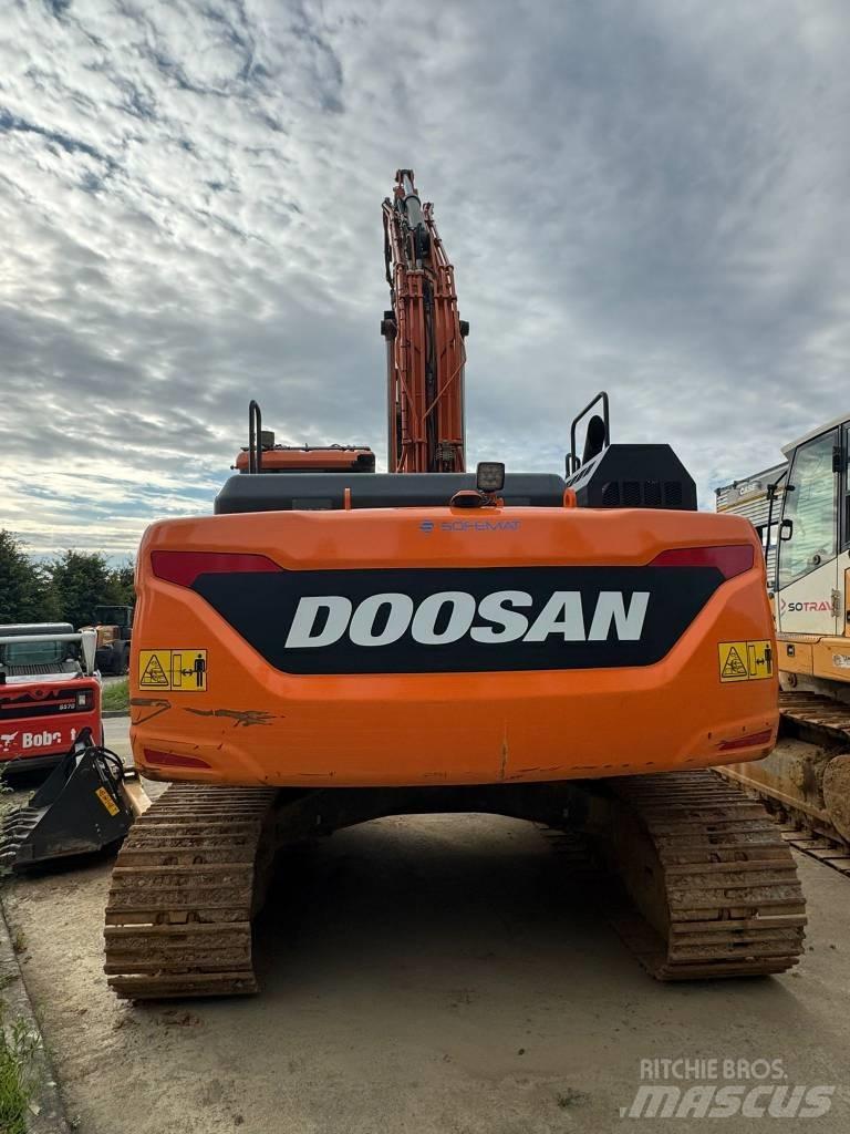 Doosan DX 225 LC-5 Paletli ekskavatörler