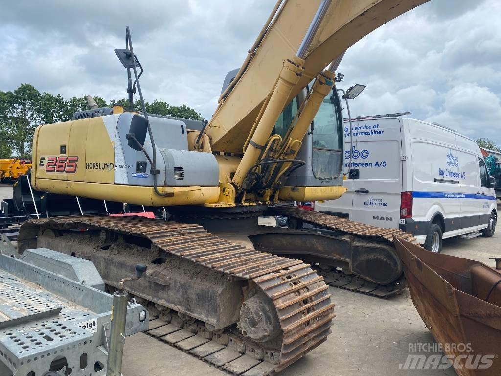 New Holland E 265 Paletli ekskavatörler