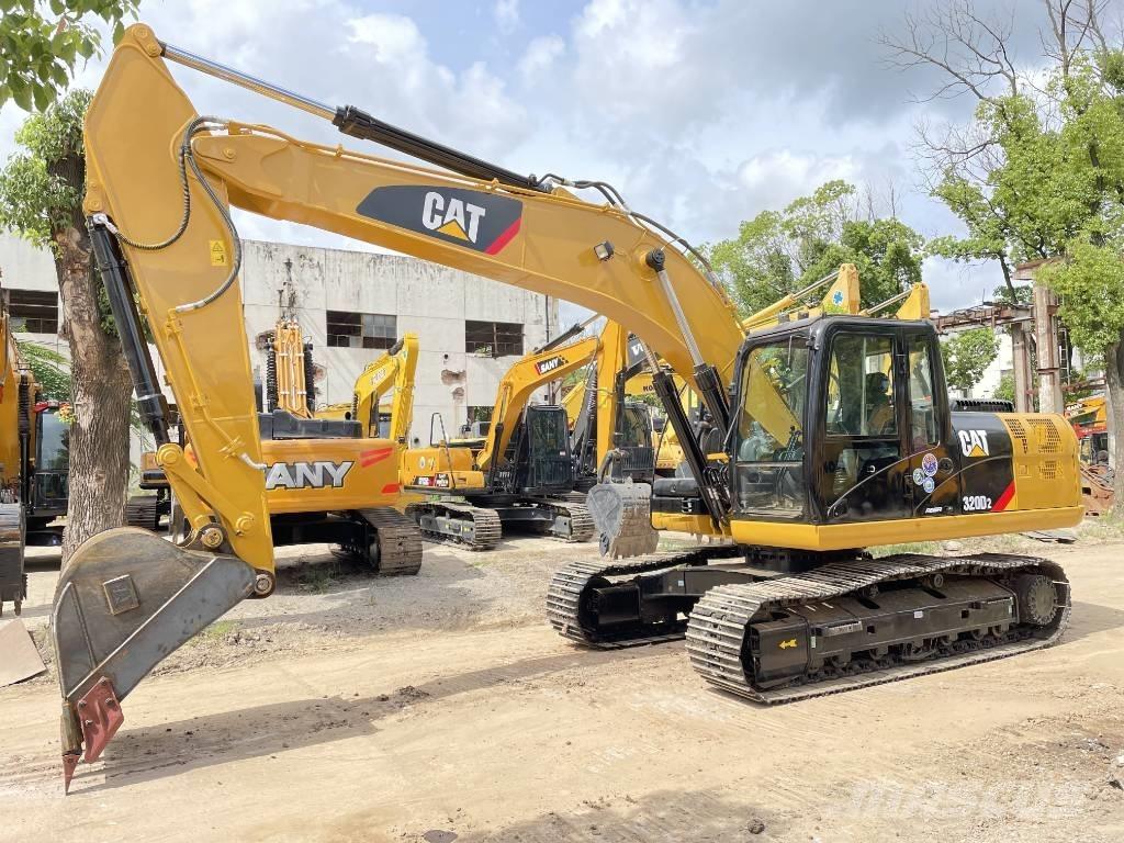 CAT 320 D Paletli ekskavatörler