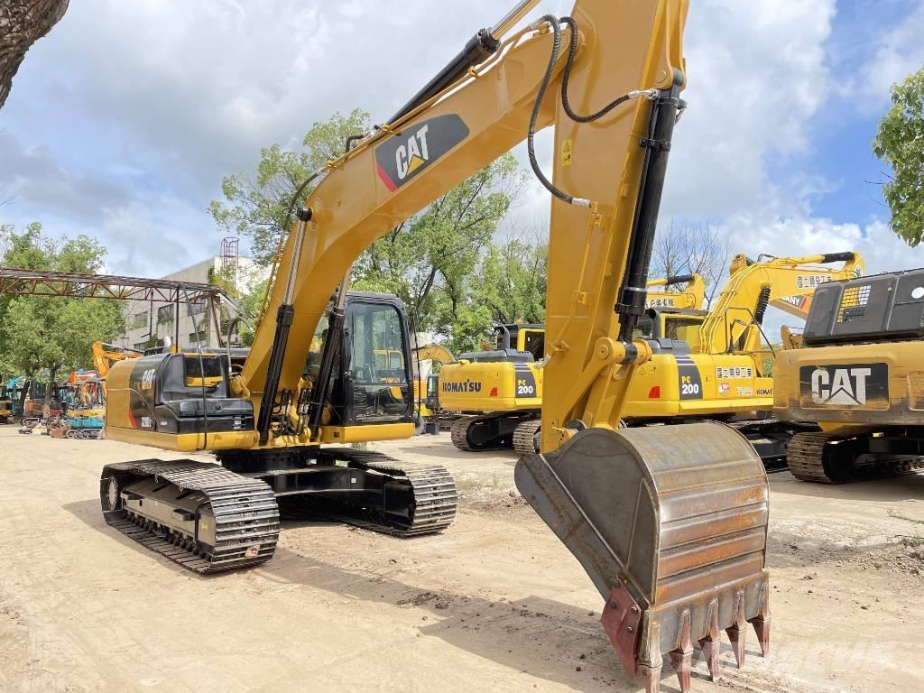 CAT 320 D Paletli ekskavatörler