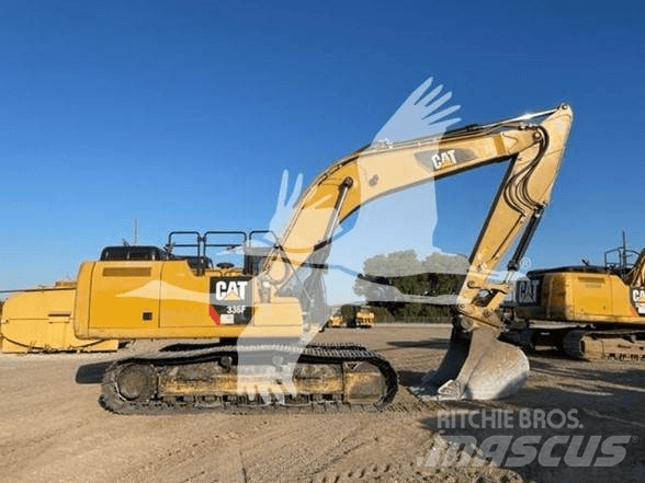 CAT CP56B Tek tamburlu silindirler