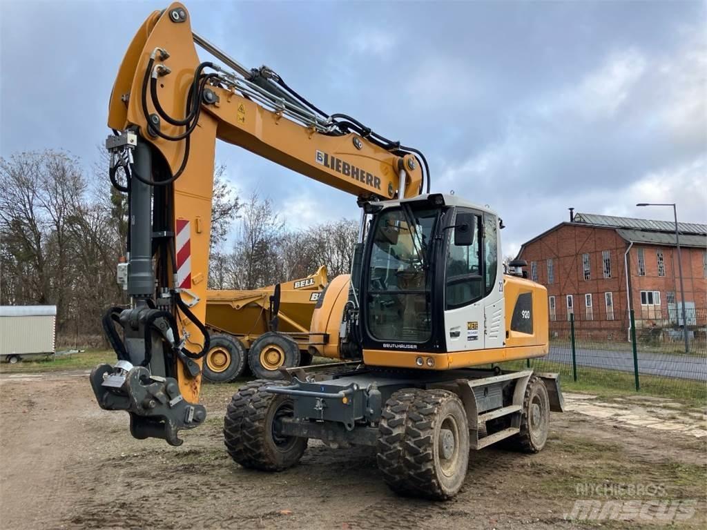 Liebherr A920 Lastik tekerli ekskavatörler