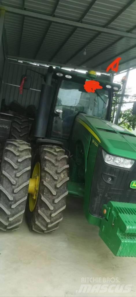 John Deere 8R·3204 Traktörler