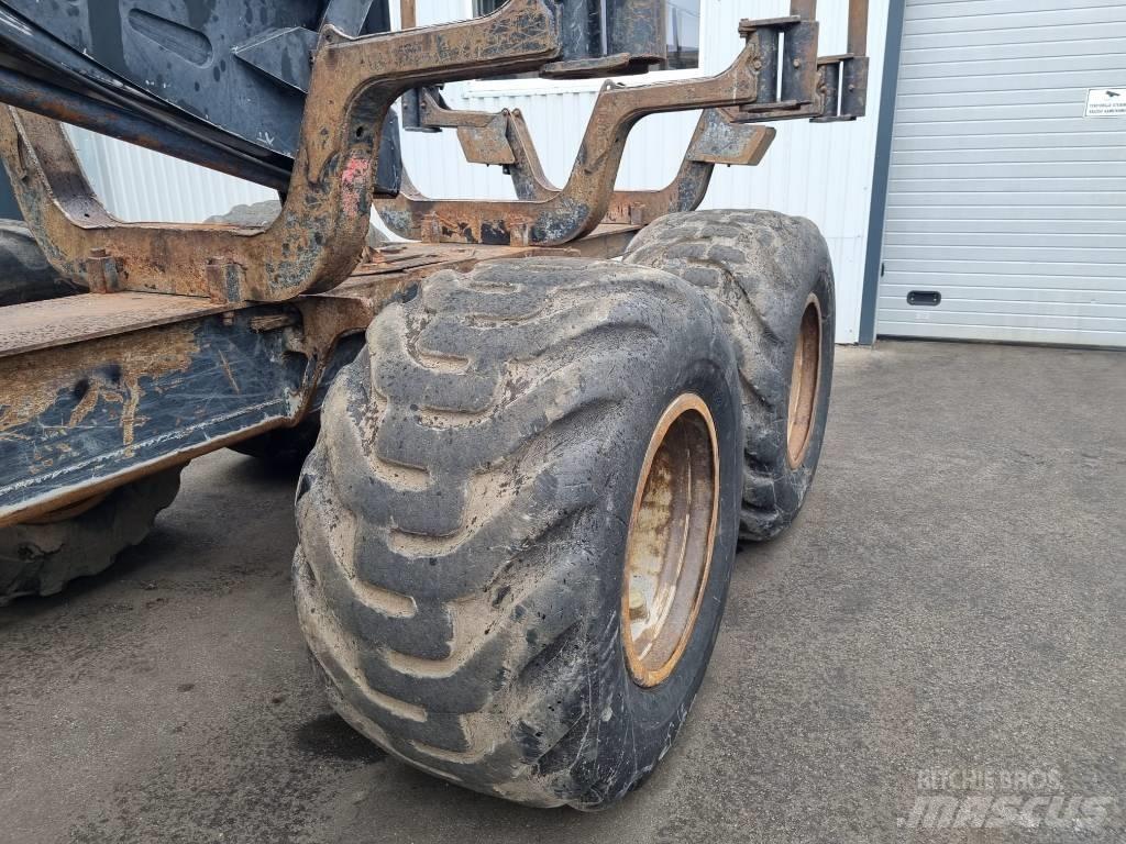 Komatsu 855 Tomruk yükleyici traktörler