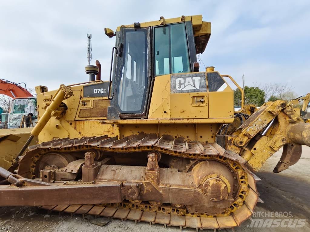 CAT D 7 G 2 Tekerlekli yükleyiciler