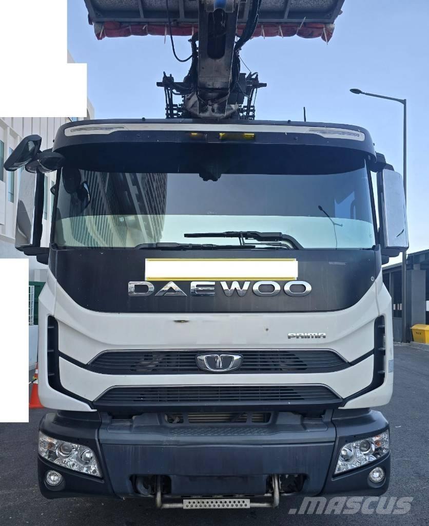 Horyong SKY750 Araç üstü platformlar