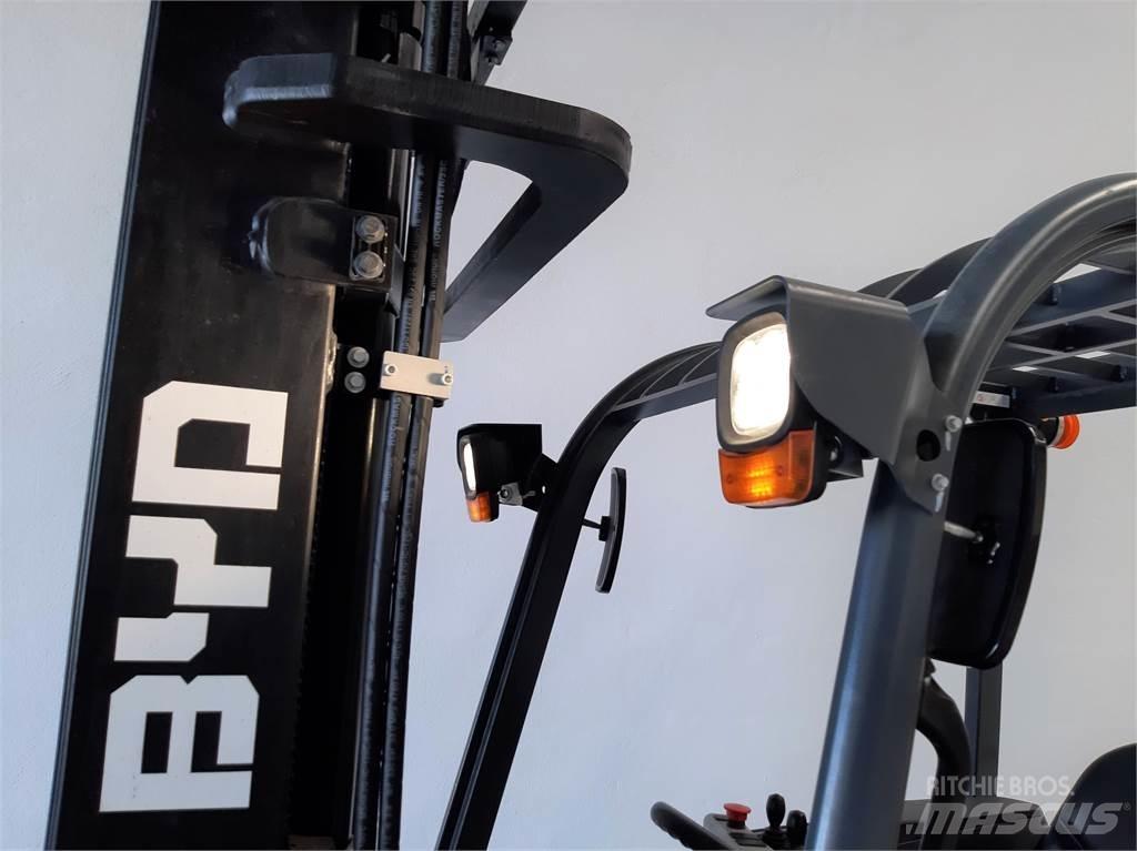  ECB16C Elektrikli forkliftler