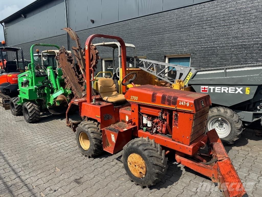 Ditch Witch 3700 DD Kanal kazma makinasi