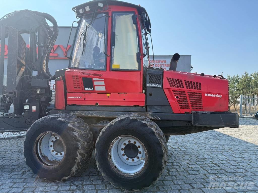 Komatsu 855.1 Tomruk yükleyici traktörler
