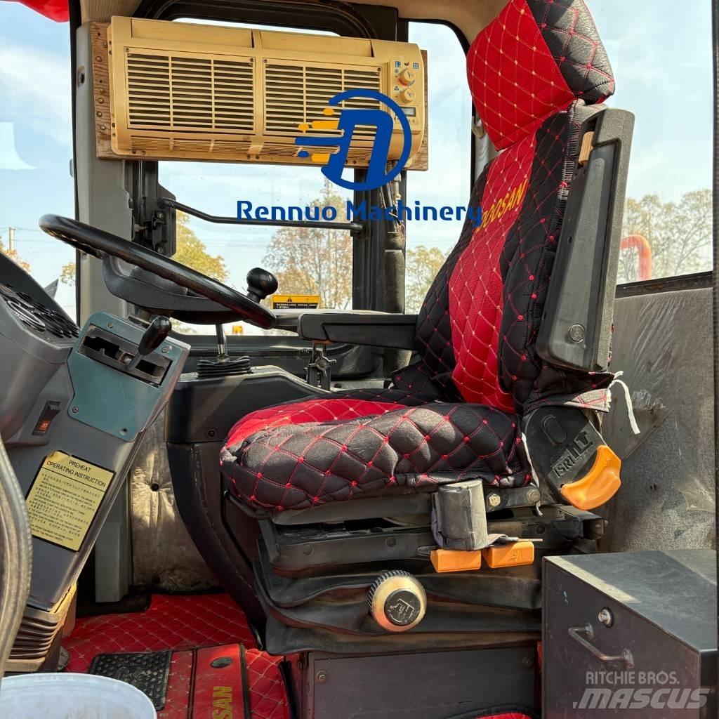 Doosan DL505 Tekerlekli yükleyiciler