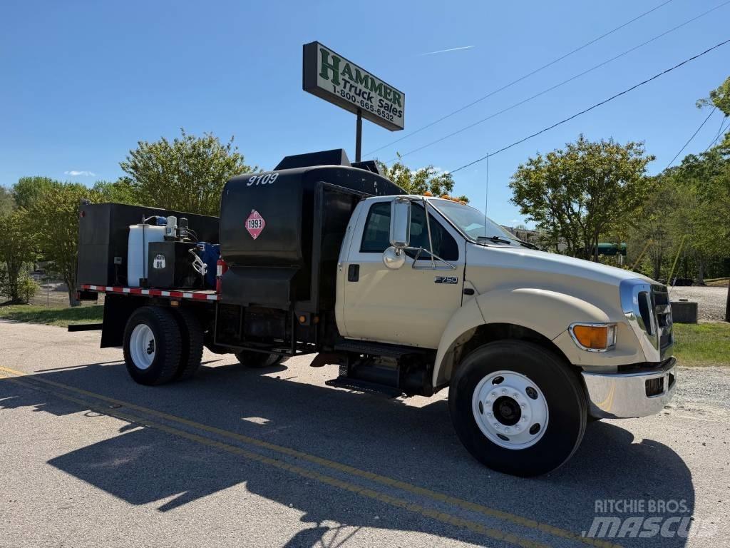 Ford F 750 XLT Belediye / genel amaçli araçlar