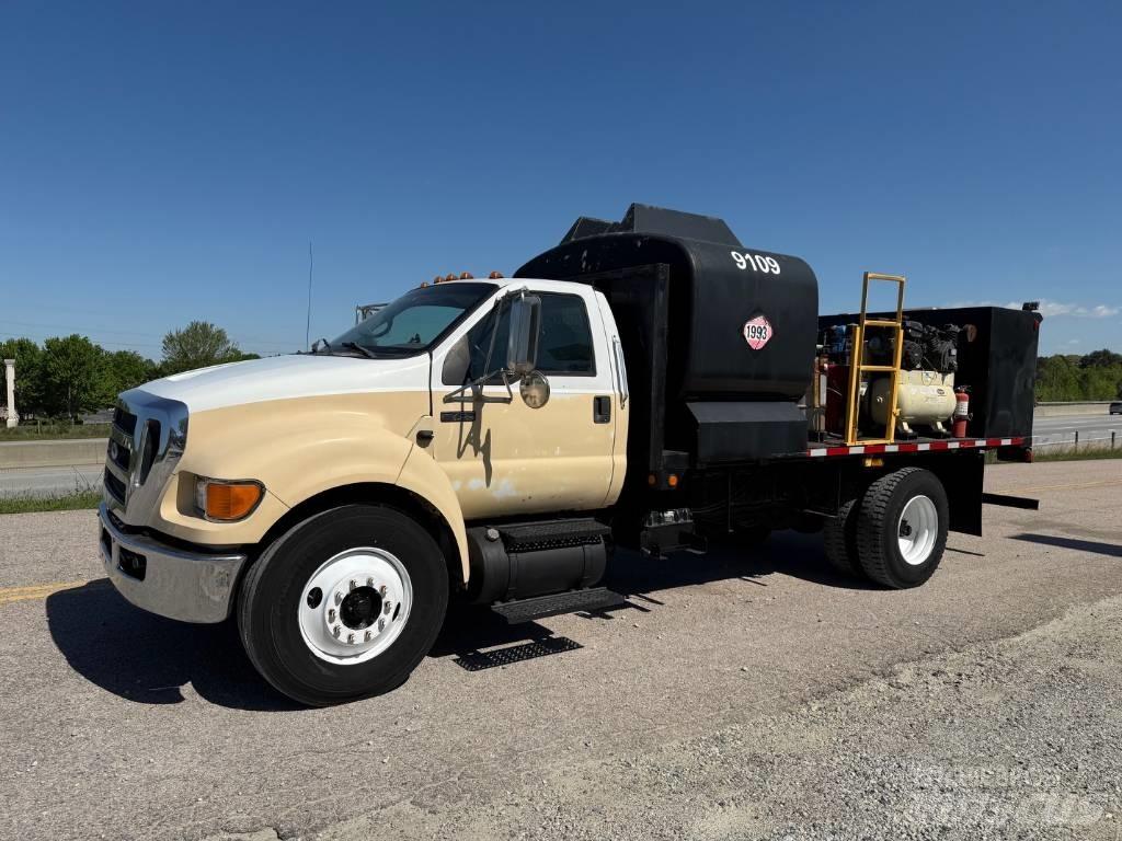 Ford F 750 XLT Belediye / genel amaçli araçlar
