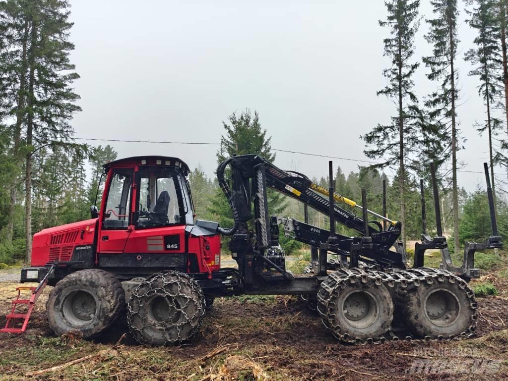 Komatsu 845 Tomruk yükleyici traktörler
