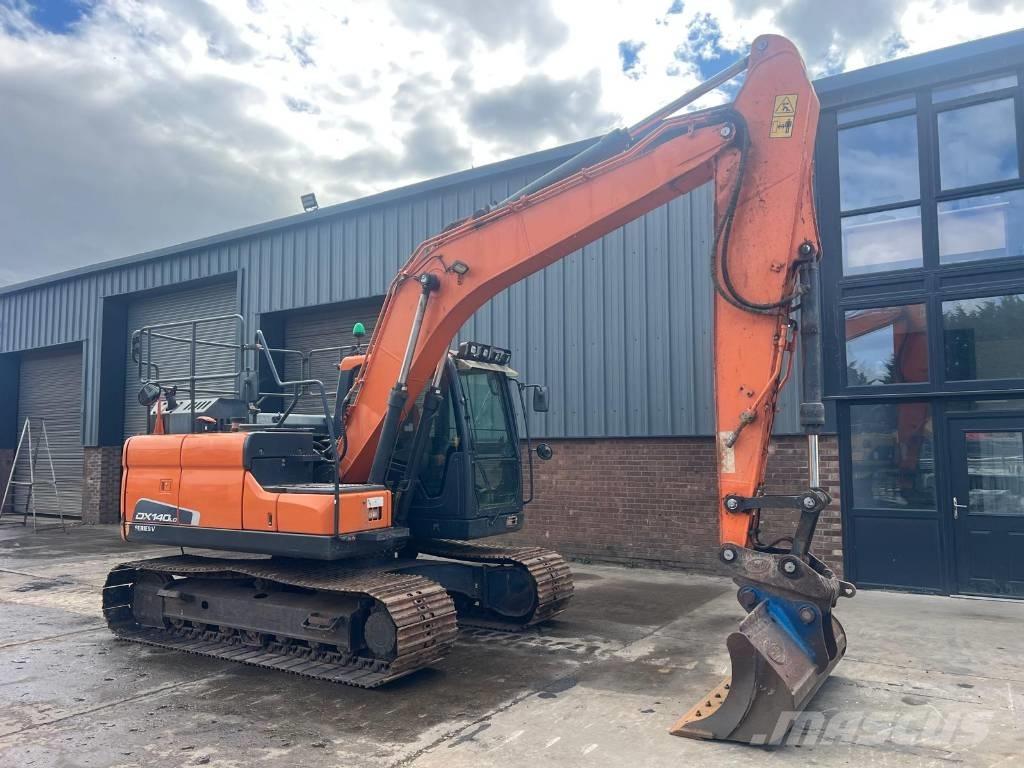 Doosan DX 140 LC Paletli ekskavatörler
