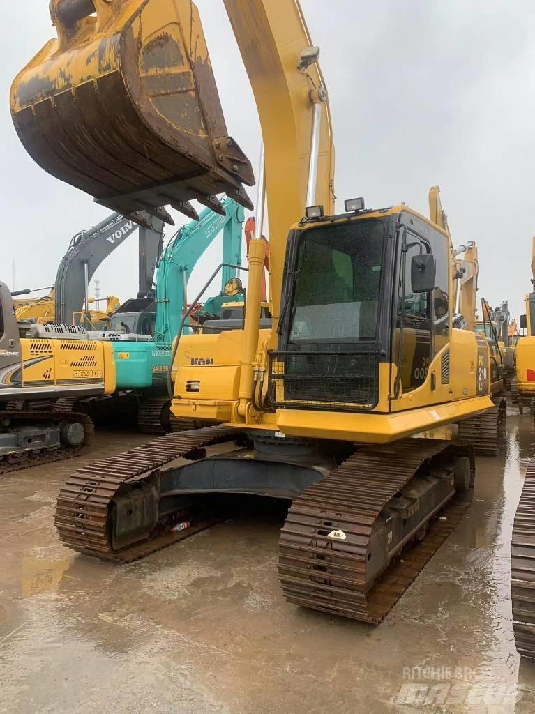 Komatsu PC 210-8 Paletli ekskavatörler